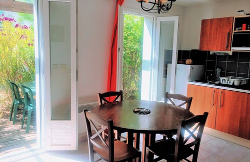 Nyons House | Drôme Provençale : Maisonnette Duplex 6 Personnes en Résidence Avec Piscine