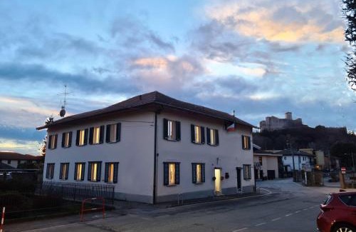 Angera Bed & Breakfast | Dragonfly Appartamento Bianca