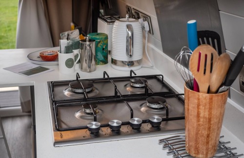 Irstead Apartment | Dragonfly - sleeps 2 guests in 1 bedroom