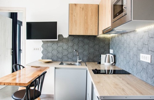 Kamari House | Dragonfly Villas