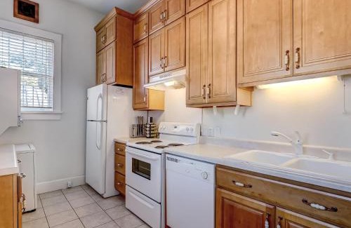 Thomas Square Apartment | Drayton Place 1B