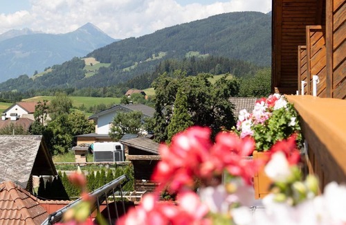 Seeboden Apartment | Dreibettzimmer, Dusche, WC, Balkon - Pension Kärnten