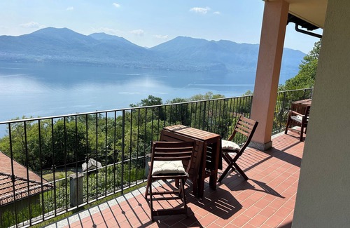 Oggebbio Apartment | Dream balcony with panoramic view + pool on Lake Maggiore