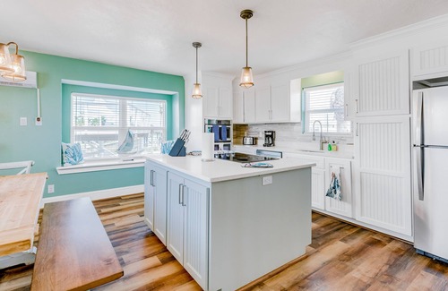 Surfside Beach House | Dream | Canal Front | Firepit | Kayking & Fishing