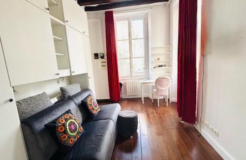 Arts-et-Metiers Apartment | Dream Dwell Paris-Spacious loft in the Marais