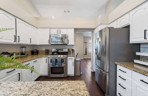 North Las Vegas House | Dream Retreat-Remodeled 4BR w/Pool & Spa and MORE