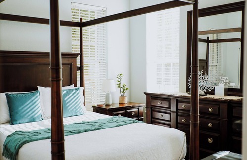 West Bay Bed & Breakfast | Dream Vacation at Cayman's Award-Winning Shangri-La Bed & Breakfast-OleanderRoom