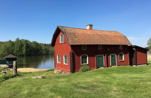 Aspo House | Dream vacation right on Lake Mälaren in a holiday home