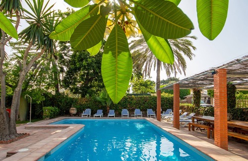 Rincon de la Victoria Villa | Dream villa on the beach - modern furnishings - new pool and WiFi