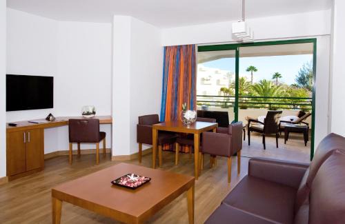 Playa Blanca Hotel | Dreams Lanzarote Playa Dorada Resort & Spa