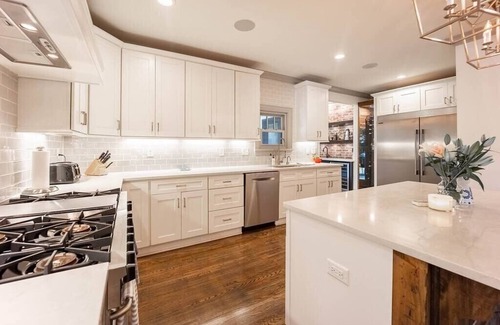12 South House | Dreamy, Majestic, Comfortable 12th South Craftsman Oasis with Plenty of Parking For You!