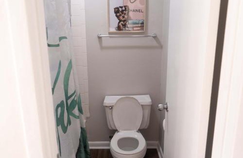 Sherwood Park Apartment | Dreamy Stay near Bridgestreet