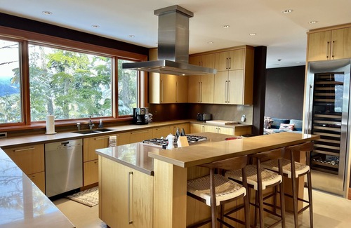 Whistler Ski Chalet | Dreamy Whistler Chalet with Hot Tub and Gorgeous Mountain Views