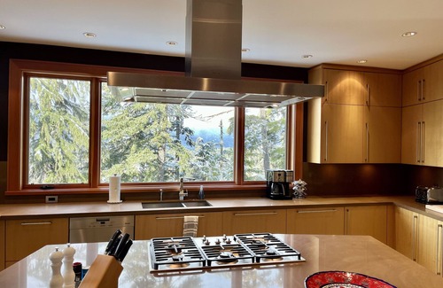 Whistler Ski Chalet | Dreamy Whistler Chalet with Hot Tub and Gorgeous Mountain Views