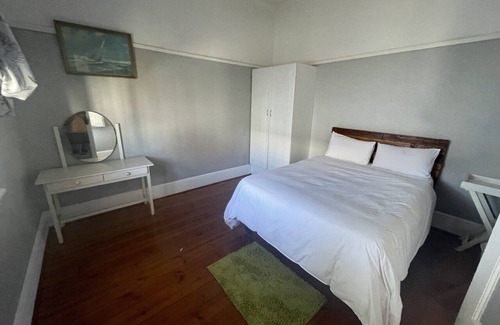 Port Elizabeth Central House | Drifters Haven Guest House