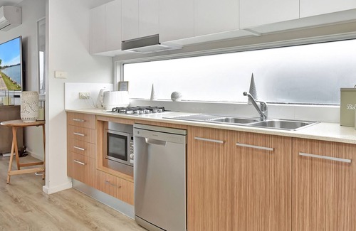 Caves Beach Villa | Driftwood Cove at Caves Beach Villas