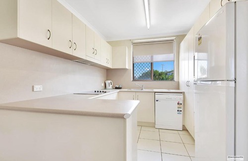 Yeppoon Apartment | Driftwood on the beach 2 bedroom unit