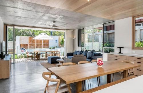 Byron Bay House | Driftwood Three at Clarkes Beach - includes pool