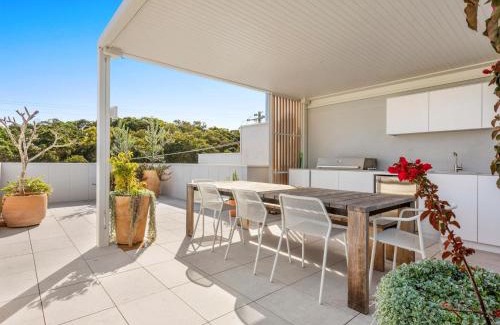 Byron Bay House | Driftwood Two at Clarkes Beach