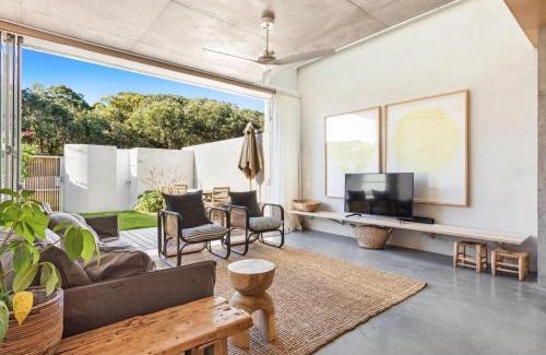 Byron Bay House | Driftwood Two at Clarkes Beach