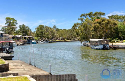 South Yunderup House | Drop your Anchor in Yunderup