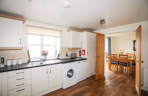 Llangefni Cottage | DROSGL, family friendly, with a garden in Llangefni