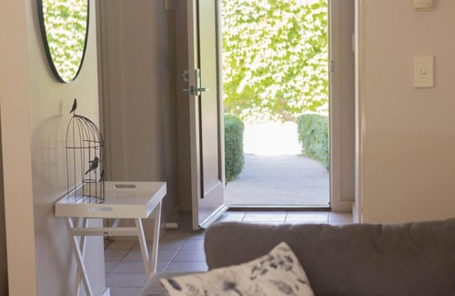 Ballarat House | Drummond Living Spacious 3br Home In Town