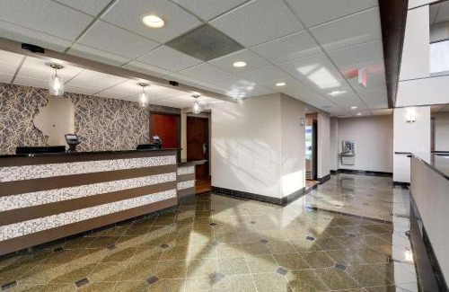 Springfield Hotel | Drury Inn & Suites Springfield