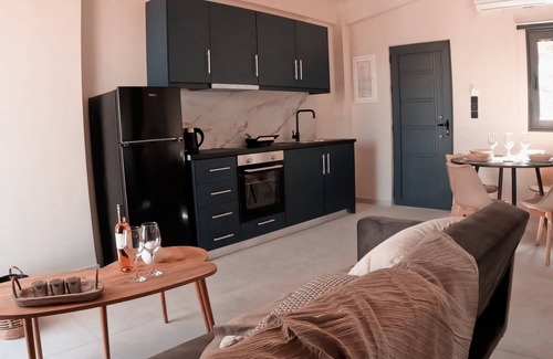 Spanokhorion Apartment | Drys Suites apartment in the town of Nikiana, Lefkada with sea view.