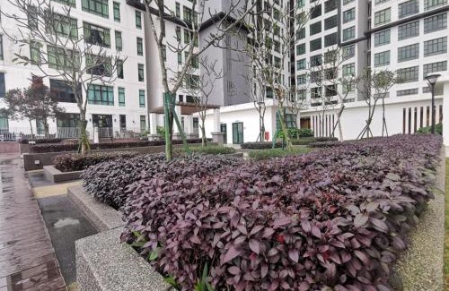 Kempas Apartment | DSummit 3bedroom WiFi Netflix 5 Pax