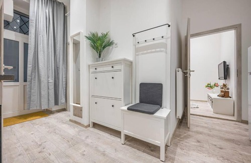 Belso-Ferencvaros Apartment | Dual 2BR Comfort Escape with 2 Bathroom by NW