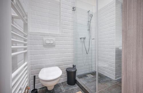 Belso-Ferencvaros Apartment | Dual 2BR Comfort Escape with 2 Bathroom by NW