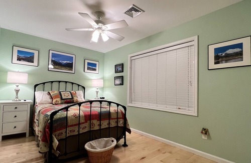 Monticello Cabin | Duck Cove Lodge Lakefront with Sauna