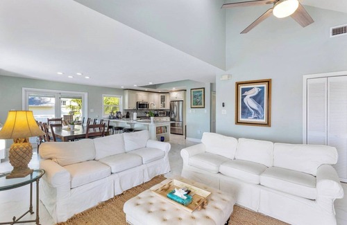 Marathon House | Duck Key Tarpon House 5 Bedroom 3 Baths Duck Key w