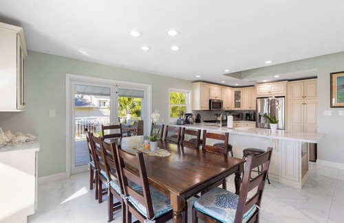 Marathon House | Duck Key Tarpon House 5 Bedroom 3 Baths Duck Key w