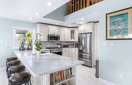 Marathon House | Duck Key Tarpon House 5 Bedroom 3 Baths Duck Key w