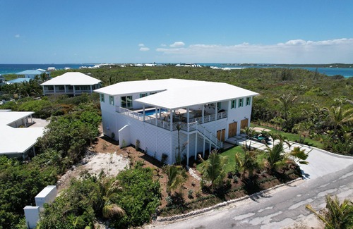 Hope Town House | "Duck Out"- Built in Feb 2025- Solar/Generator, Pool, Boat Slip- Elbow Cay