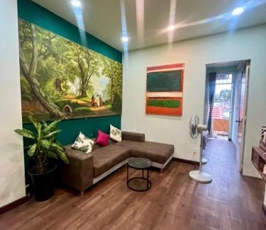 Downtown Ho Chi Minh City Apartment | Ductaigallery's Entire Apt- Near Bui vien st
