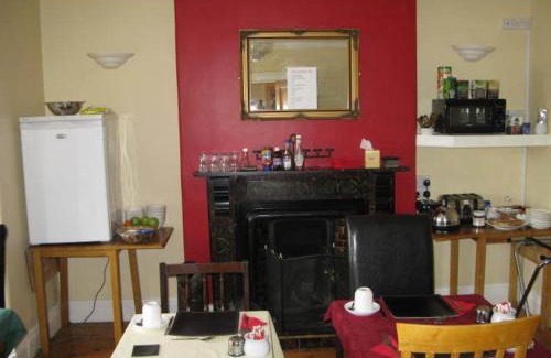 Claddagh Bed & Breakfast | Dun Aoibhinn Guest Accommodation