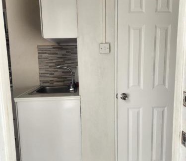 Dover Apartment | Dunbar's Studio