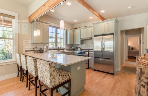 Tierra Del Mar House | Dune Grass Cottage #172 - Tasteful, charming upscale cottage just steps from the beach