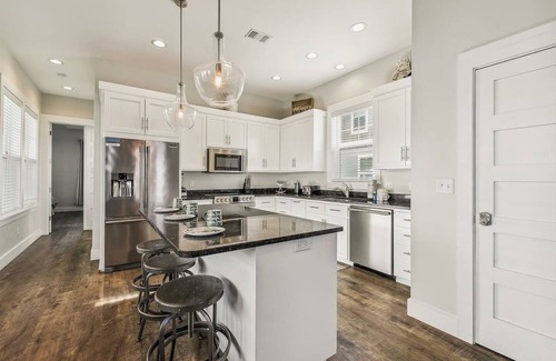 Biltmore Beach House | Dune Our Thing - 4BR + Bunk Room & Heated Pool!