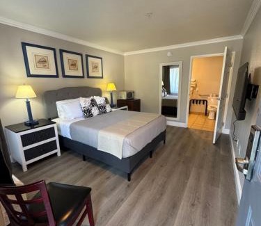 Oceano Hotel | Dune Surfer Inn