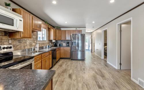 Mears House | Dunes Edge- Private Silver Lake Home