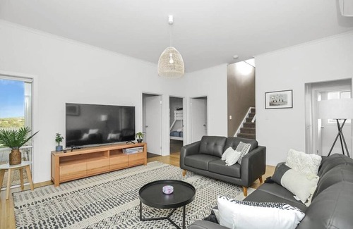 Goolwa Beach House | Dunescape 4BR with NBN and Sea Views