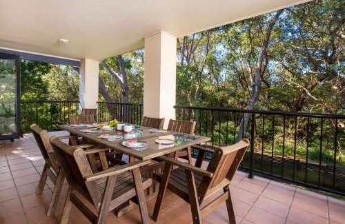 Vincentia House | Dunescape Family Retreat - 5BR beach house