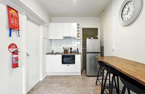North Hobart House | Dunn Cottage North Hobart x 6