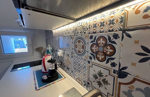 Old Town Apartment | [ Duomo Delight ] + Self Check-in Late