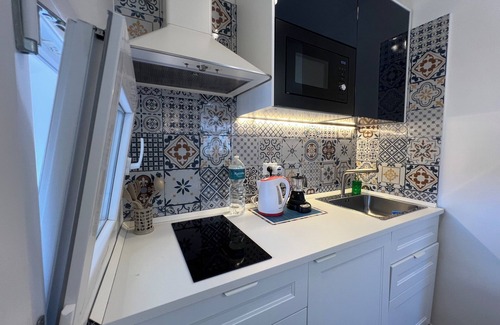 Old Town Apartment | [ Duomo Delight ] + Self Check-in Late