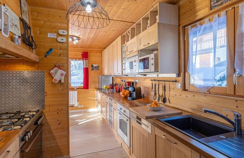 La Toussuire Ski Chalet | Duplex 200m² - Individual chalet - Up to 15 people - Very close to the slopes